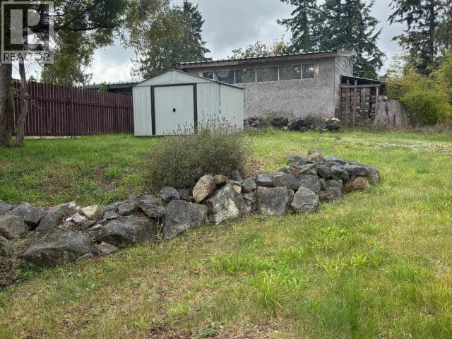 A & B-5375 EARL STREET, Texada Island, photo 8