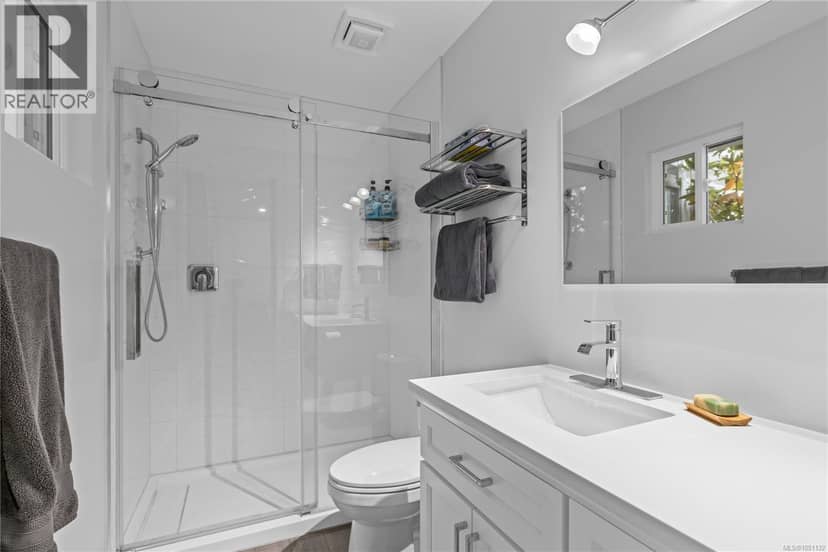 1350 Greenwood Way — photo 30 of 40
