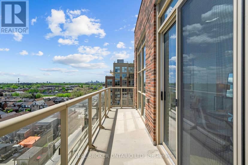920 - 1787 St Clair Avenue W — photo 32 of 40