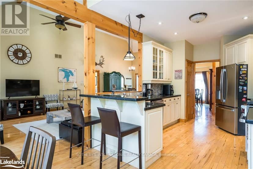 188 Brooker Boulevard — photo 10 of 40
