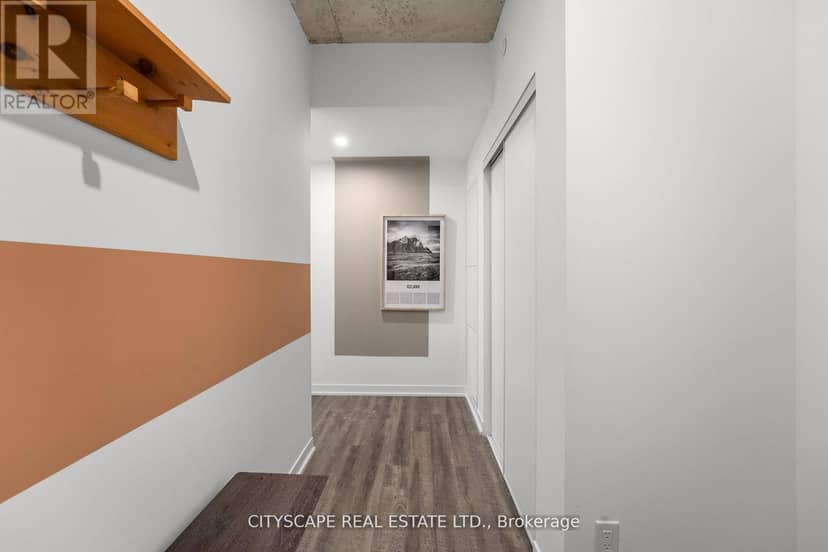 1010 - 1808 St. Clair Avenue W, Toronto, photo 3