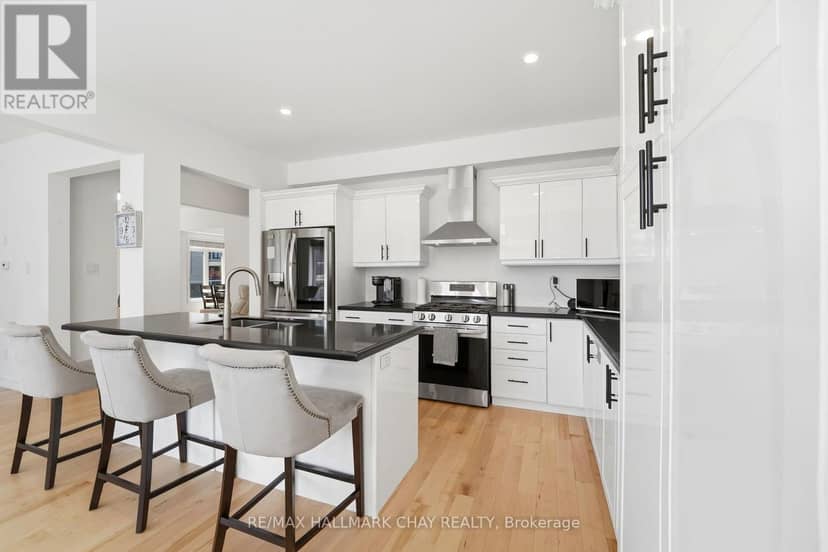 113 Strachan Trail — photo 10 of 40