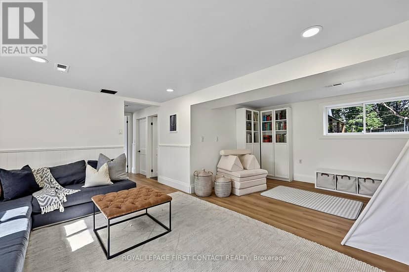 11 Maclaren Avenue — photo 24 of 33