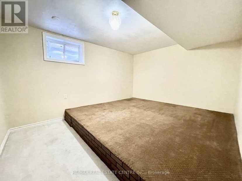 1771 Mickleborough Drive W — photo 28 of 38