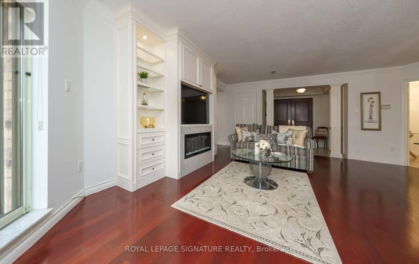 216 - 215 The Donway West W, Toronto, photo 7