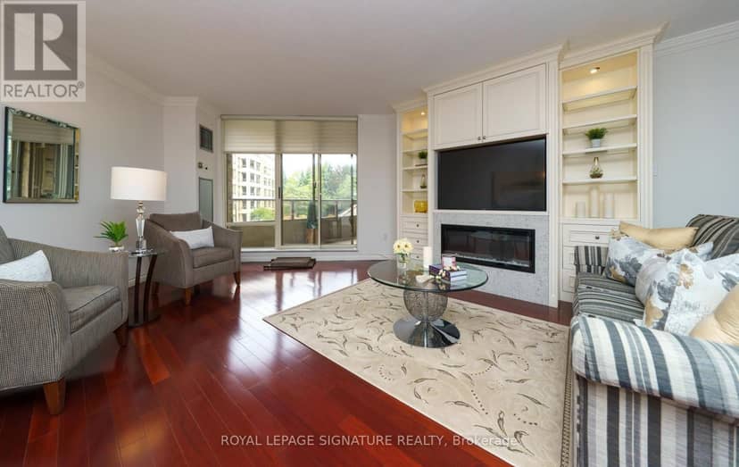 216 - 215 The Donway West W, Toronto, photo 6