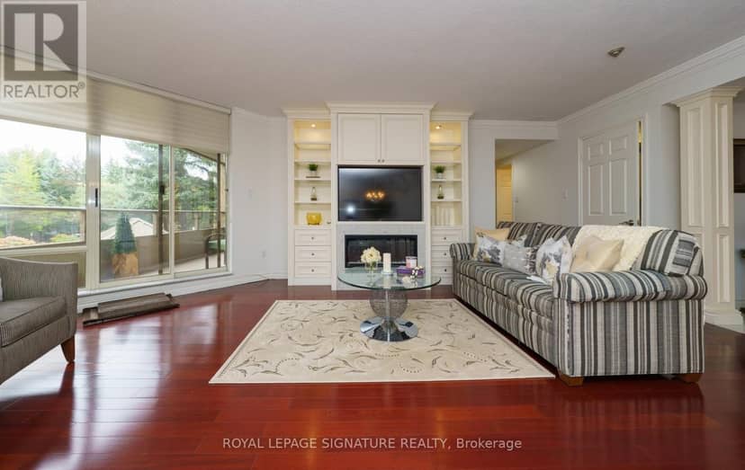 216 - 215 The Donway West W, Toronto, photo 8
