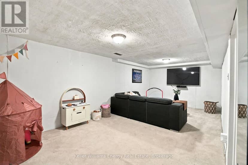 61 - 155 Glovers Road — photo 30 of 40