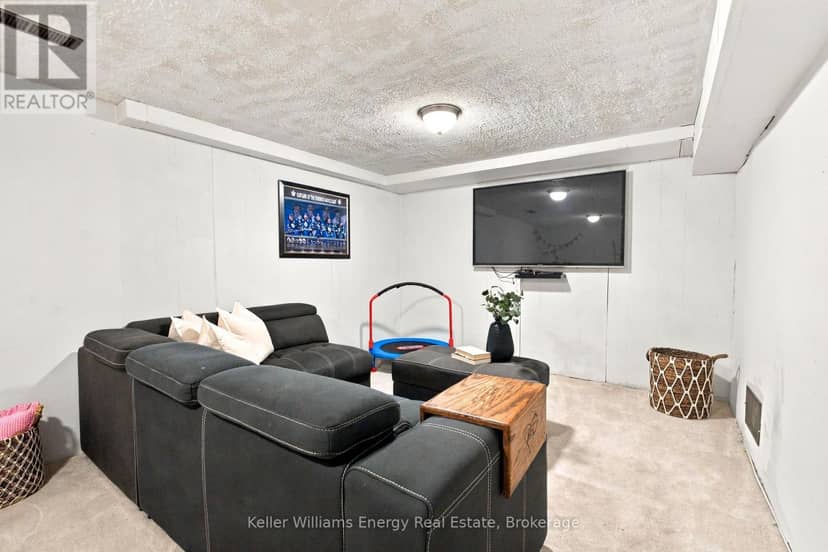 61 - 155 Glovers Road — photo 33 of 40