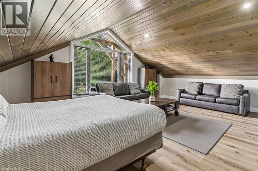 527 PINE POINT Lane — photo 31 of 40
