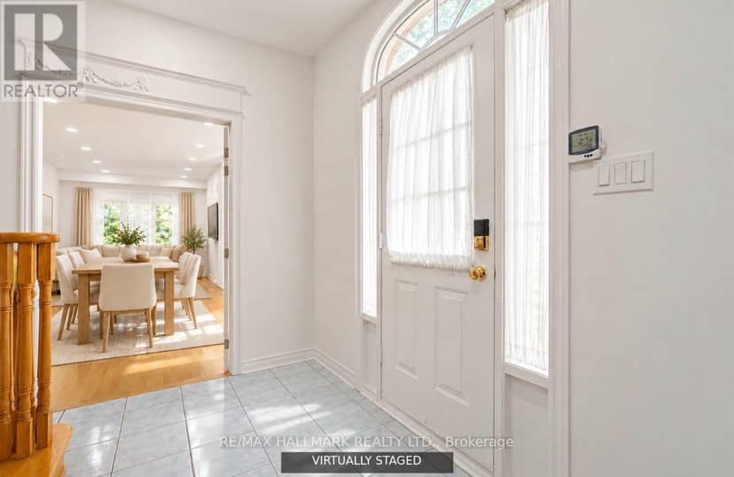 70 - 190 Harding Boulevard W, Richmond Hill, photo 5