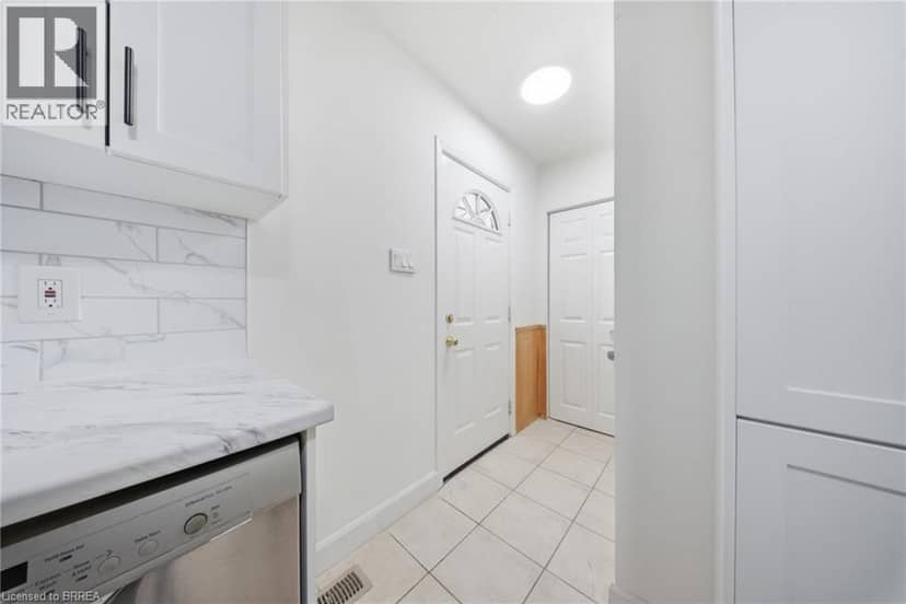 16 BURWELL Street — photo 20 of 40