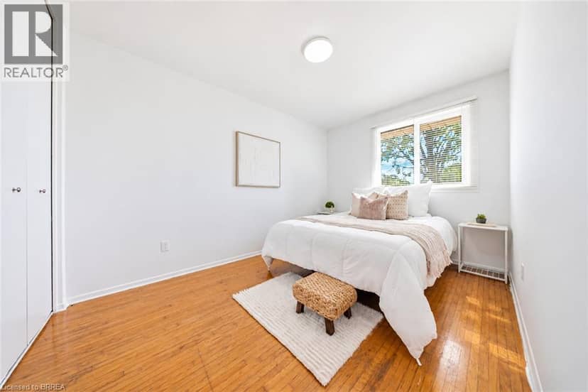 16 BURWELL Street — photo 17 of 40
