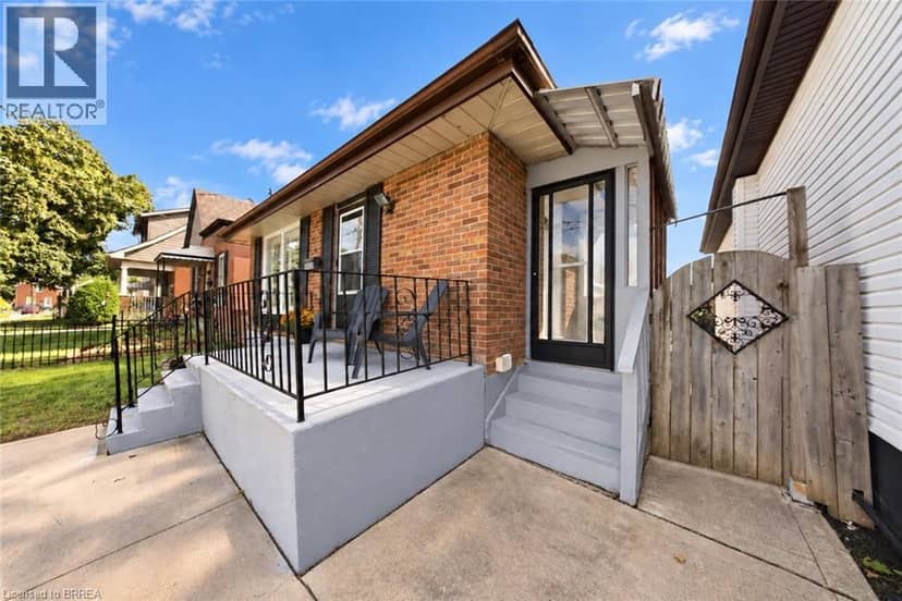 16 BURWELL Street — photo 27 of 40