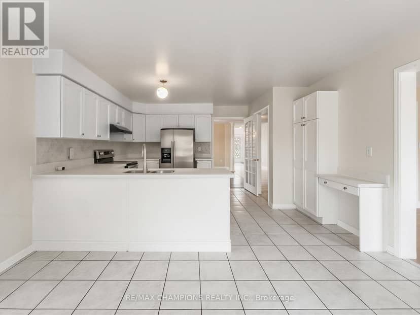 1 Cluster Oak Place — photo 15 of 40