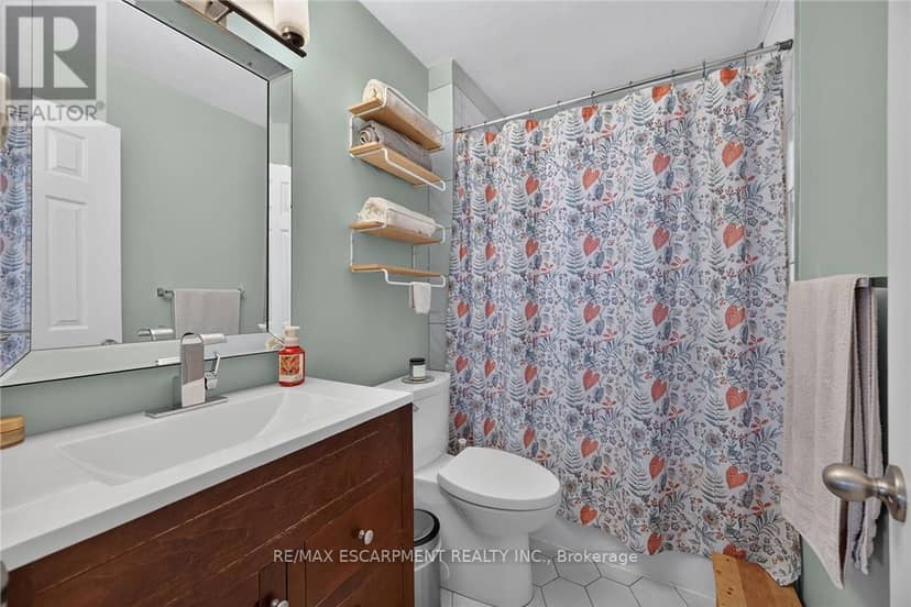 82 Division Street — photo 19 of 40