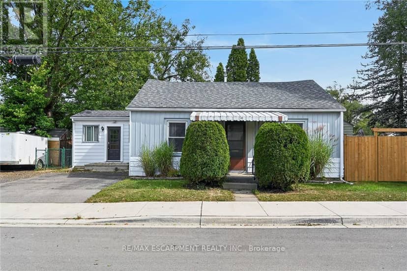 82 Division Street — photo 33 of 40