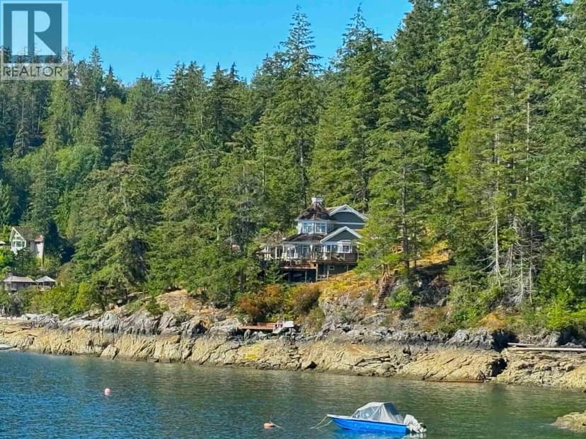 890 THE GROVE ROAD, Gambier Island