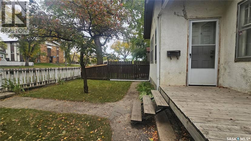 114 N Avenue S, Saskatoon, photo 4