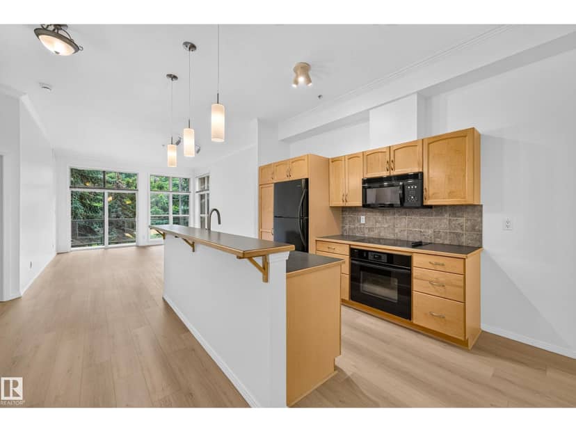 #304 9804 101 ST NW — photo 19 of 40
