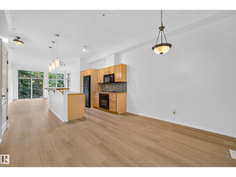 #304 9804 101 ST NW — photo 16 of 40