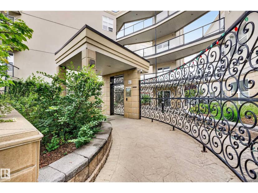 #304 9804 101 ST NW, Edmonton, photo 2