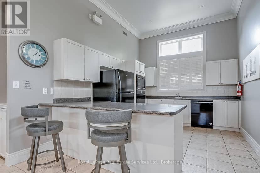 111 - 1460 Bishops Gate — photo 14 of 20