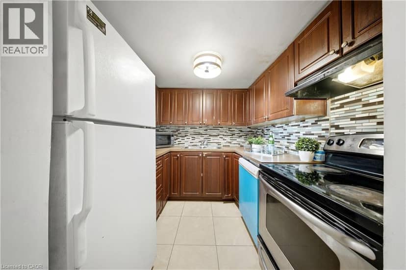 25 AGNES Street Unit# 202 — photo 12 of 29