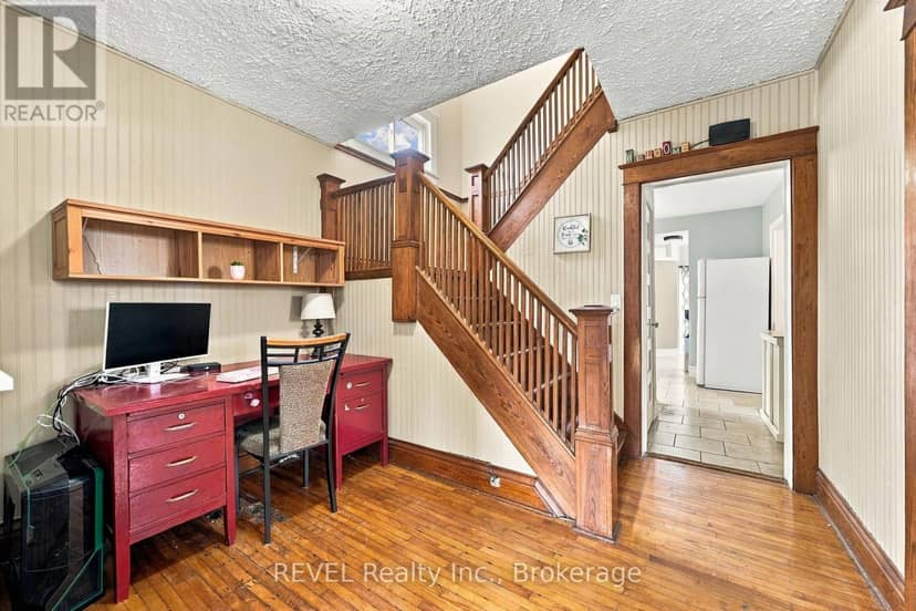 27 Christmas Street, Port Colborne, photo 3