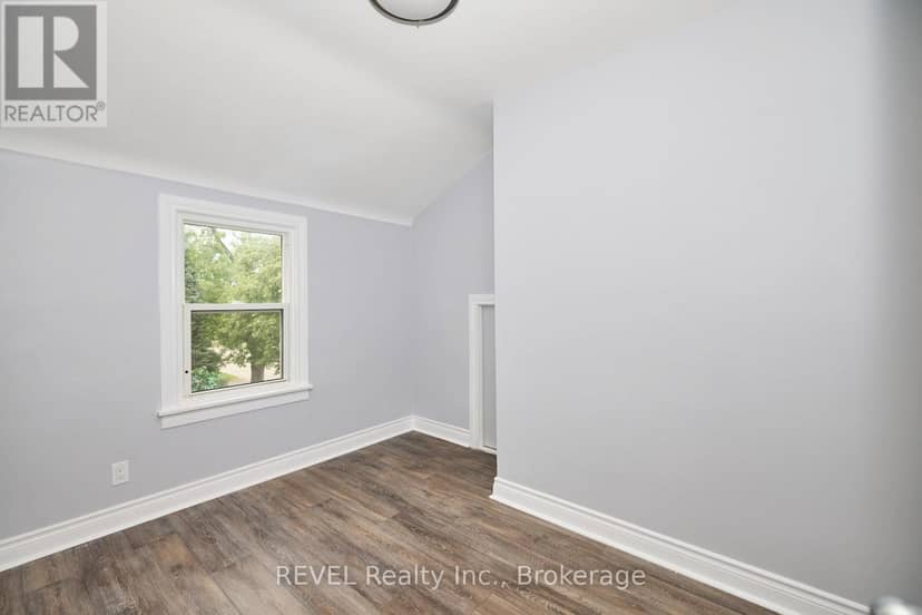 43 Cosby Avenue — photo 17 of 26
