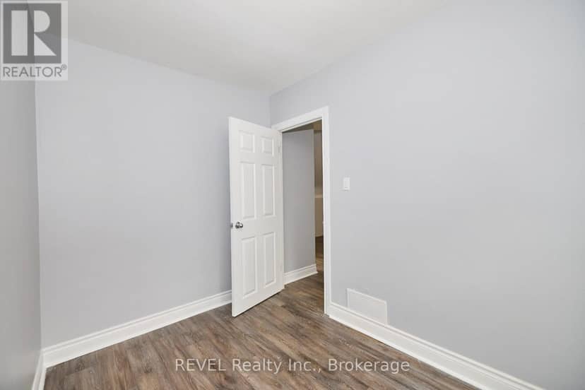 43 Cosby Avenue — photo 18 of 26