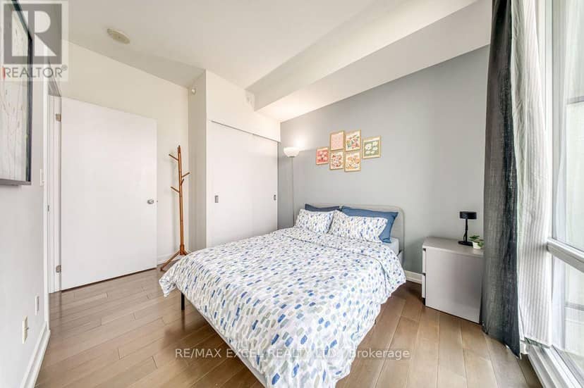 1301 - 170 Fort York Boulevard — photo 14 of 35