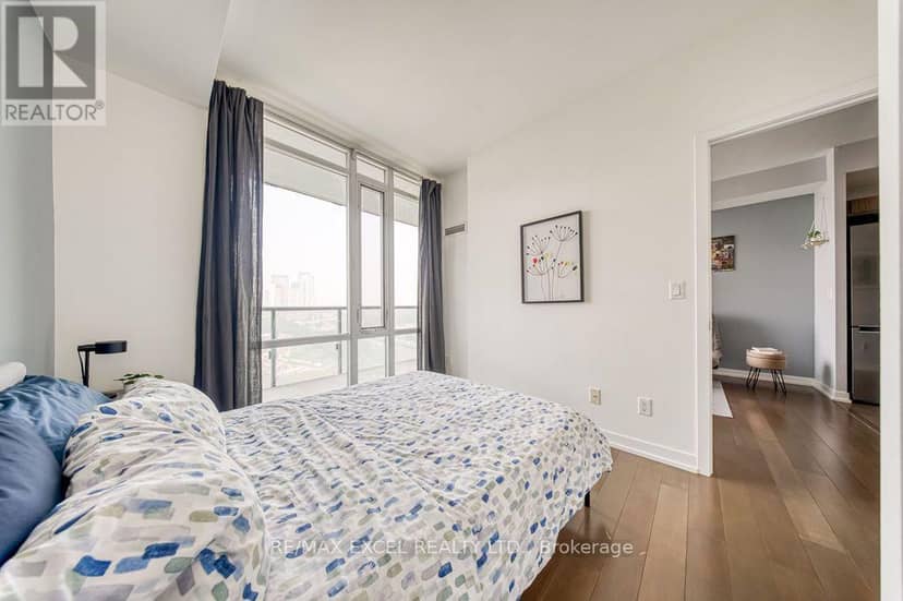1301 - 170 Fort York Boulevard — photo 15 of 35