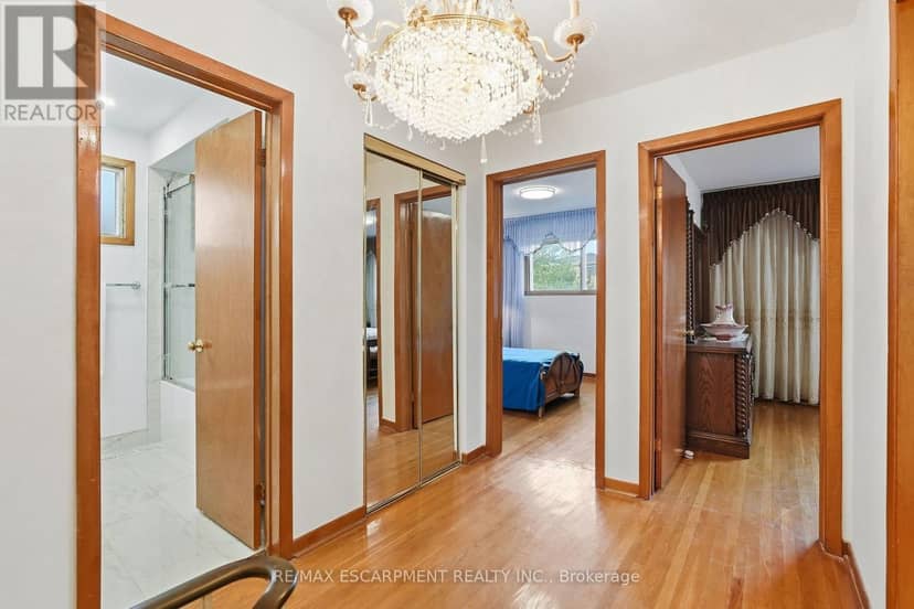 7566 Netherwood Road — photo 11 of 31