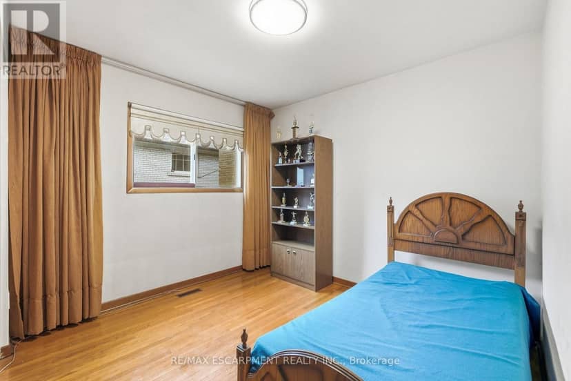 7566 Netherwood Road — photo 22 of 31