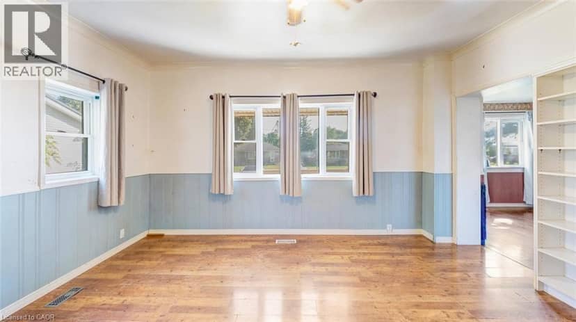 350 PERTH Street, Mount Forest, photo 4