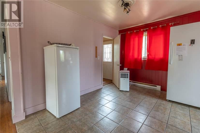 305 Lowe Street — photo 15 of 40
