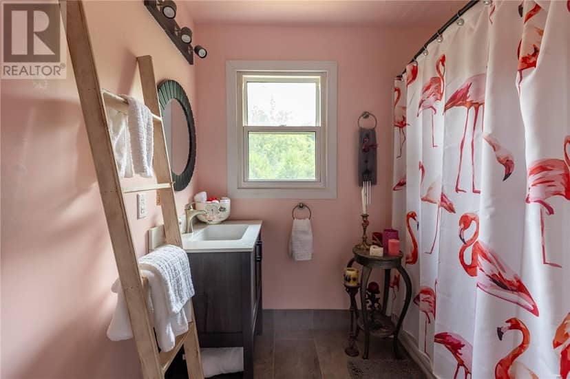305 Lowe Street — photo 24 of 40