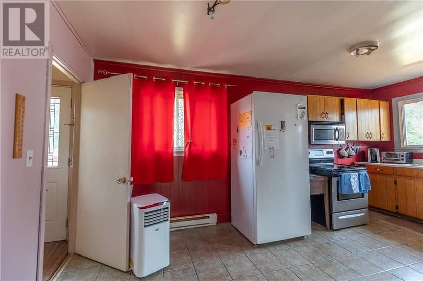 305 Lowe Street — photo 12 of 40