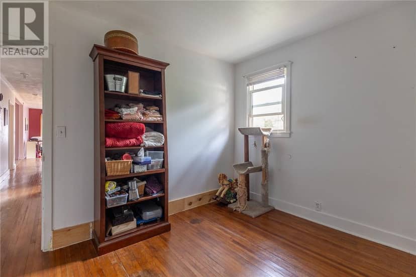 305 Lowe Street — photo 21 of 40
