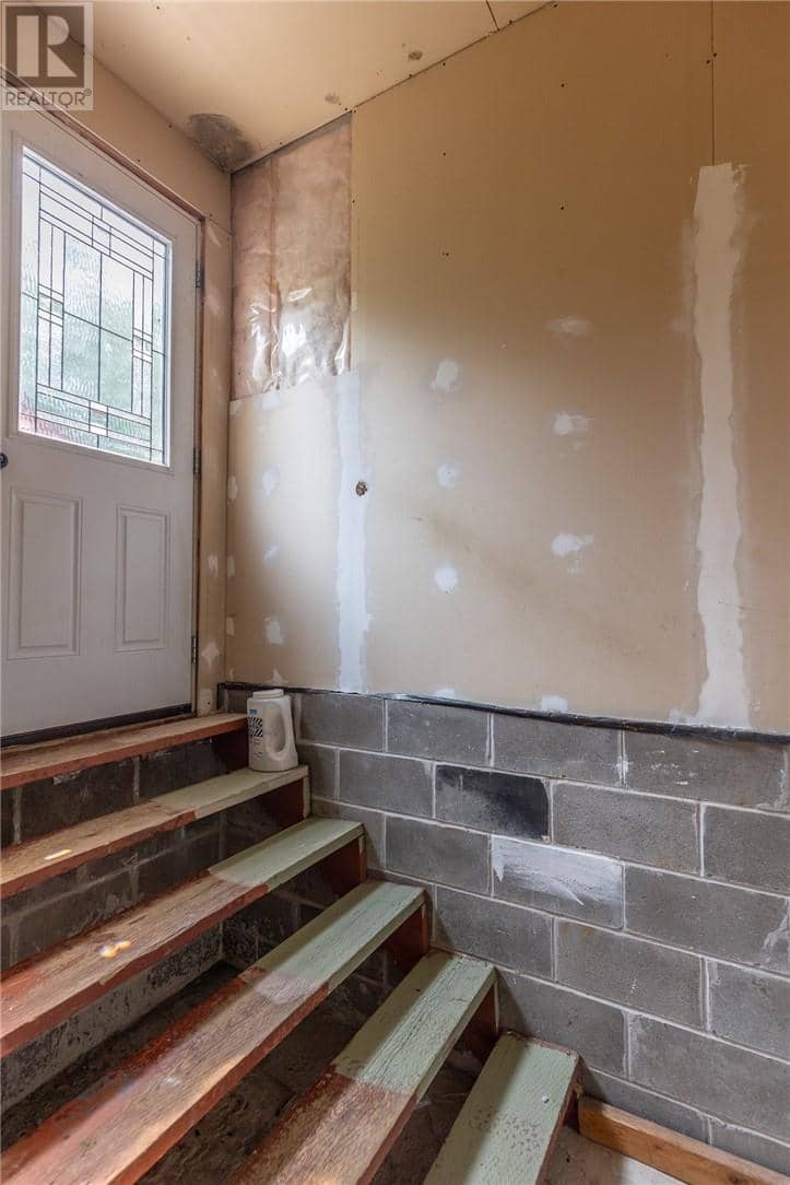 305 Lowe Street — photo 29 of 40