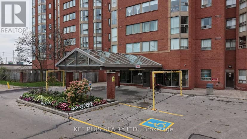 819 - 2466 Eglinton Avenue E, Toronto, photo 3