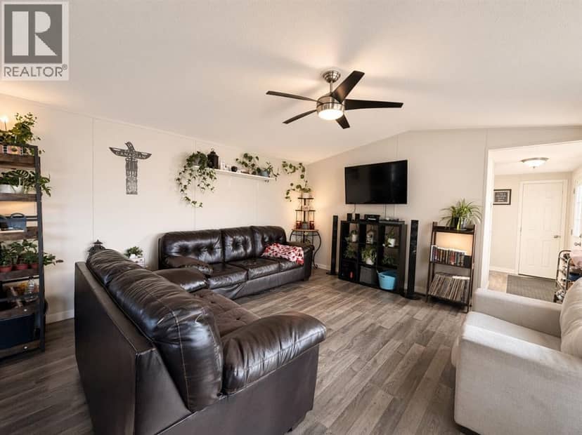 #85 9824 104 Avenue, Clairmont, photo 3