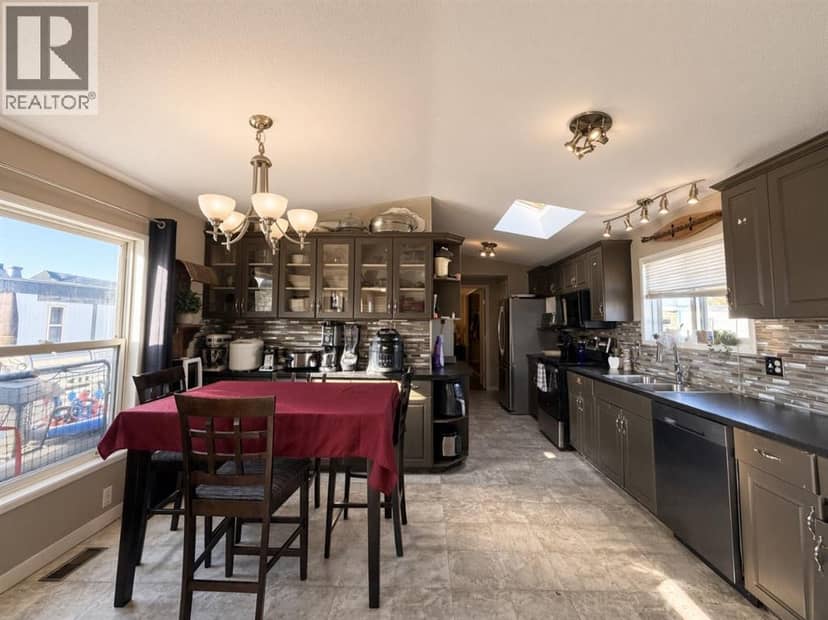 #85 9824 104 Avenue, Clairmont, photo 4