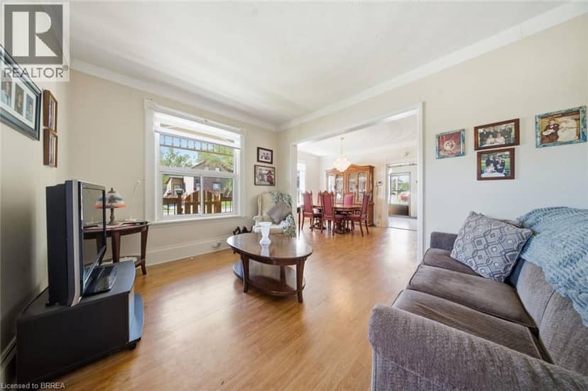 76 BROCK Street — photo 10 of 34