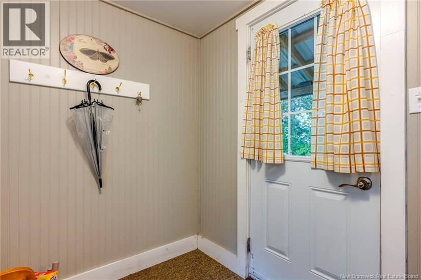 33 Magnolia Avenue, Sussex, photo 4
