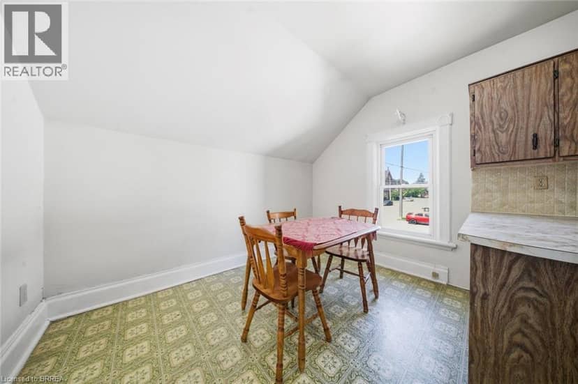 76 BROCK Street — photo 17 of 33