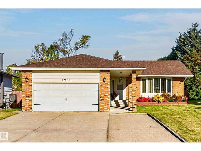 1316 85 ST NW, Edmonton