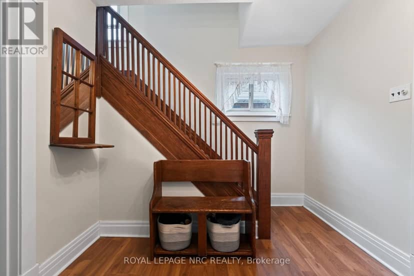 9 Marmora Street — photo 30 of 40