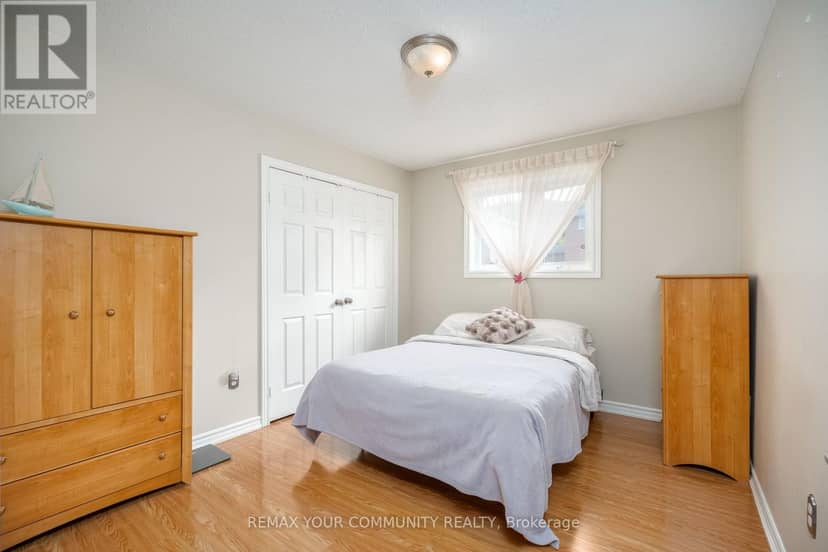 21 Silvercreek Crescent — photo 26 of 40